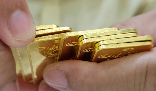 Đầu năm 2026, giá vàng nhẫn có nơi vượt xa vàng miếng SJC