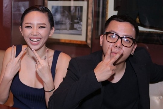 Touliver 'nịnh' vợ