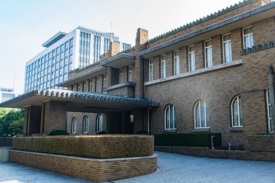 Lý do Dinh Thủ tướng Nhật Bản vướng tin đồn 'ma ám'