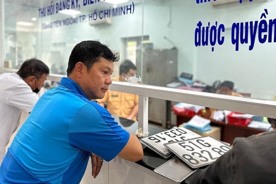 Phí ra biển số ôtô tại Hà Nội, TP HCM giảm còn 14 triệu đồng