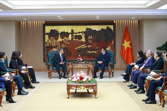 Thủ tướng tiếp Đại sứ Philippines tới chào từ biệt