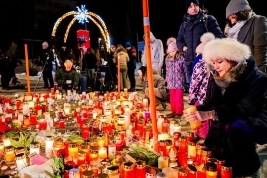 Điện chia buồn về vụ hỏa hoạn nghiêm trọng xảy ra tại Thụy Sĩ