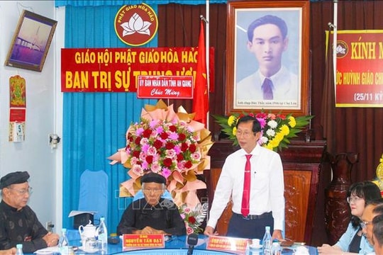 Thăm, chúc mừng Đại lễ Đản sinh Đức Huỳnh Giáo chủ Phật giáo Hòa Hảo