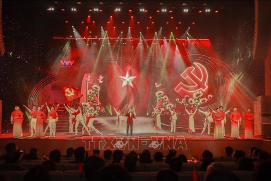 Khẳng định niềm tin son sắt với Đảng qua ngôn ngữ văn hóa nghệ thuật