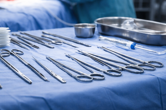 Cứu sống thiếu niên bị đâm thủng phổi