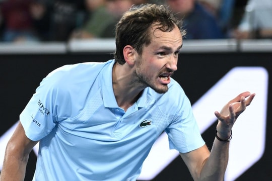 Medvedev muốn Australia Mở rộng sửa lịch đấu