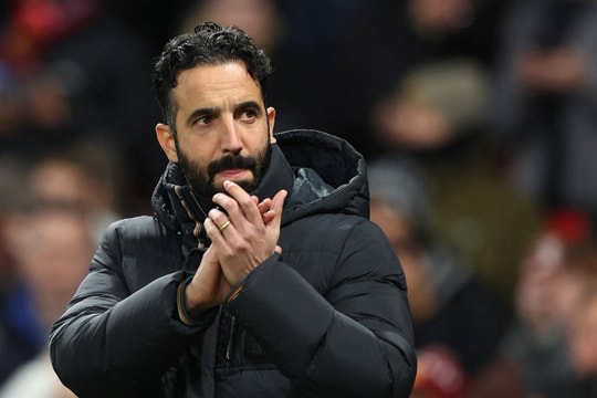 Vì sao Man Utd bất ngờ sa thải Amorim?