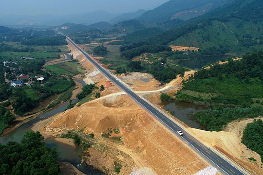 Nghiên cứu xây cao tốc Mộc Châu - Sơn La - Điện Biên dài 305 km