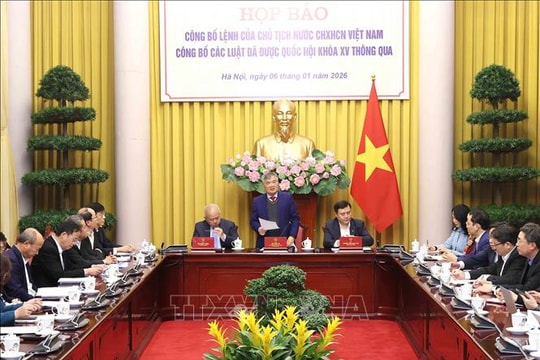 Công bố Lệnh của Chủ tịch nước về 12 luật
