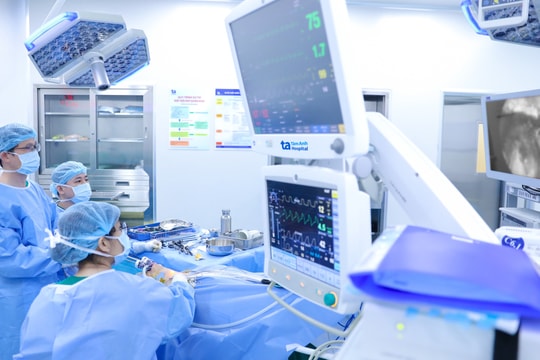 Mổ ung thư tuyến giáp không để lại sẹo