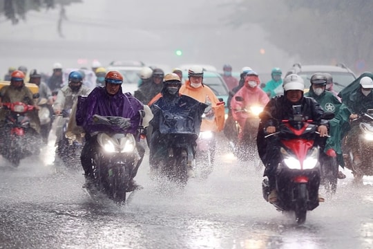 TP HCM mưa trái mùa hiếm gặp nhiều ngày liên tiếp