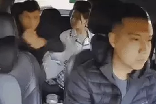 Vụ tài xế bị khách dùng đũa tấn công: Nghề sơ hở là bị dọa đánh, mắng