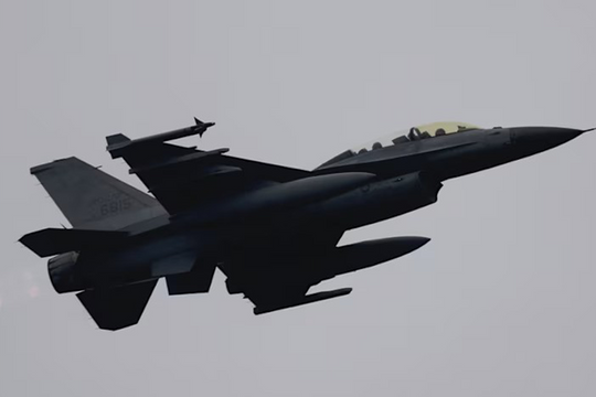 Đài Loan chưa tìm thấy phi công gặp nạn cùng tiêm kích F-16