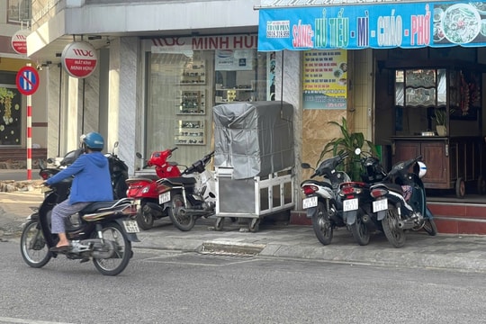 Tiệm bánh mì gây ngộ độc ở Phan Thiết bị đình chỉ 4 tháng