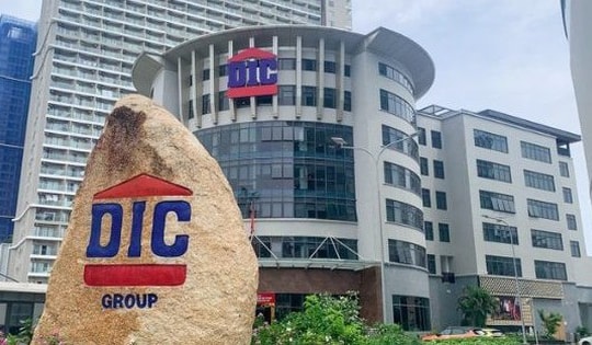 Chủ tịch một công ty bất động sản và mẹ ruột bị bán giải chấp 1,23 triệu cổ phiếu