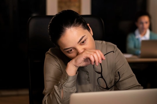 10 người bị sa thải có 2 nhân sự trên 40, dấu hiệu làn sóng "đại từ chức"