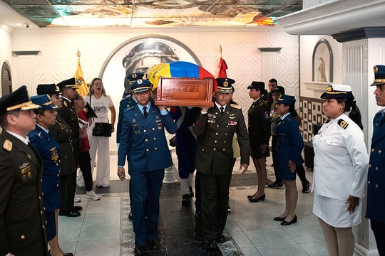 Venezuela nói 100 người thiệt mạng khi Mỹ đột kích bắt ông Maduro