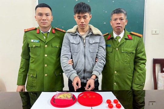 Con trai trộm vàng của mẹ, dựng hiện trường giả