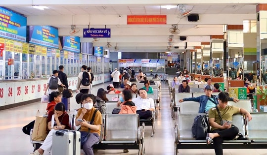 TPHCM lên kịch bản phục vụ hàng triệu lượt khách dịp Tết