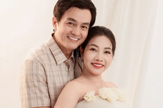 Vợ Cao Minh Đạt sinh con sau 10 năm cưới