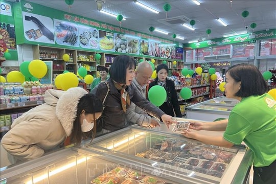 Sôi động thị trường, đảm bảo đảm nguồn cung hàng hóa Tết Nguyên đán 2026