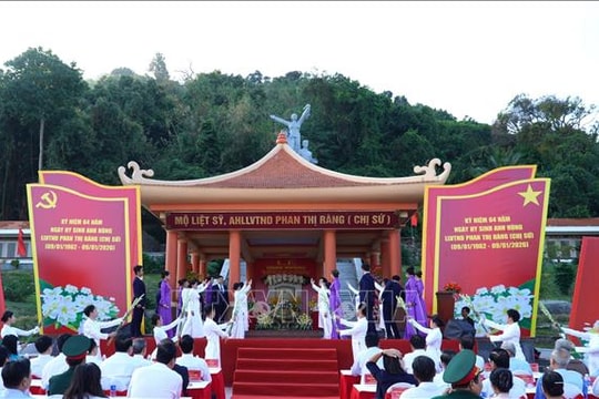 Tri ân nữ Anh hùng Lực lượng vũ trang nhân dân Phan Thị Ràng