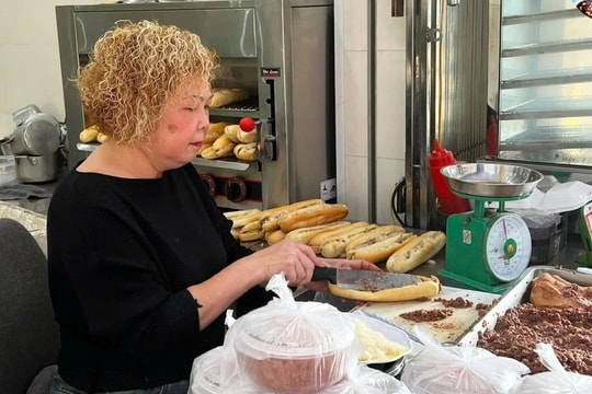 Patê Cột Đèn Hải Phòng bị vạ lây, tiểu thương lo vắng khách sau vụ thịt bẩn