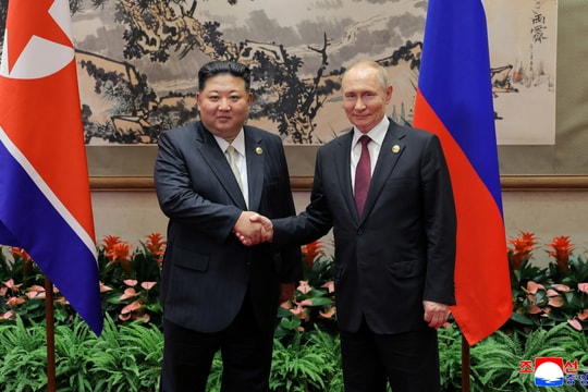Ông Kim Jong-un tuyên bố ủng hộ ông Putin vô điều kiện