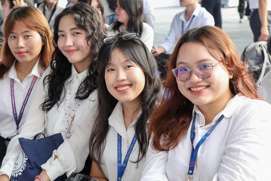 Đại học Luật TP HCM cho sinh viên ở nhà đón Tết gần 2 tháng