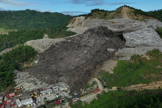 Lở núi rác ở Philippines, một người thiệt mạng, hàng chục người mất tích