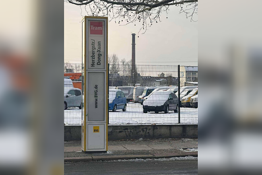 Berlin có bến tàu điện mang tên Đồng Xuân