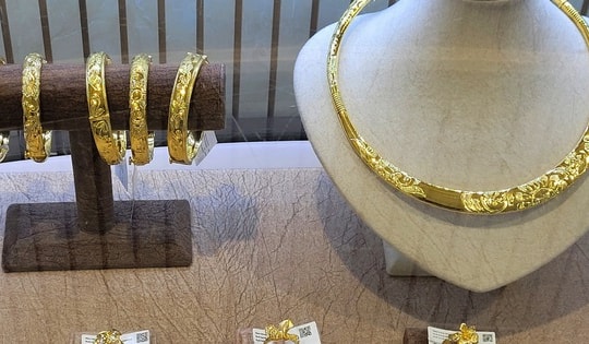 Giá vàng hôm nay 9-1: Đảo chiều tăng vọt