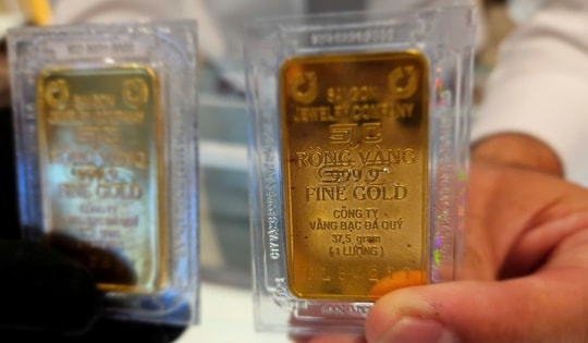 Sáng 9-1, giá vàng miếng SJC bỏ xa mốc 158 triệu đồng/lượng