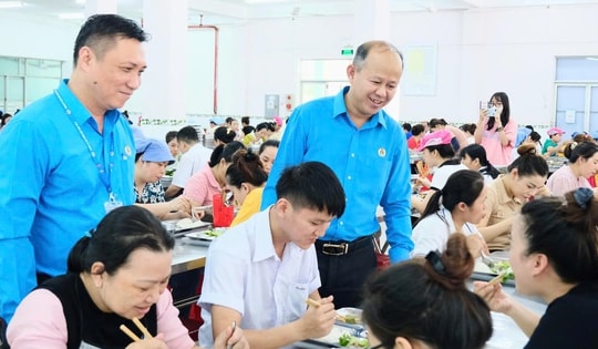 Đà Nẵng thông tin về kế hoạch tổ chức Bữa cơm tất niên Công đoàn