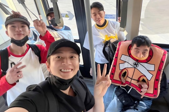 Ảnh gây xôn xao của Ngô Kiến Huy