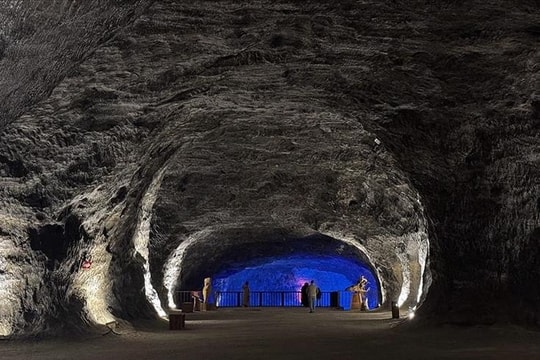 'Thành phố muối ngầm' thời cổ đại tạo cơn sốt du lịch tại Thổ Nhĩ Kỳ