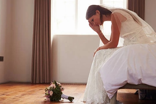 Dùng thủ đoạn cướp người yêu của bạn, tôi nhận kết đắng ngay đêm tân hôn