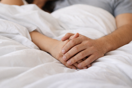 Chồng cầu cứu bác sĩ vì 'không đáp ứng' được vợ