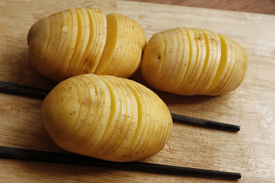 Vì sao nên ăn khoai tây thường xuyên?