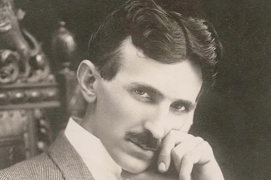 Thiên tài kỳ dị Tesla và 'cuộc chiến dòng điện' với Edison