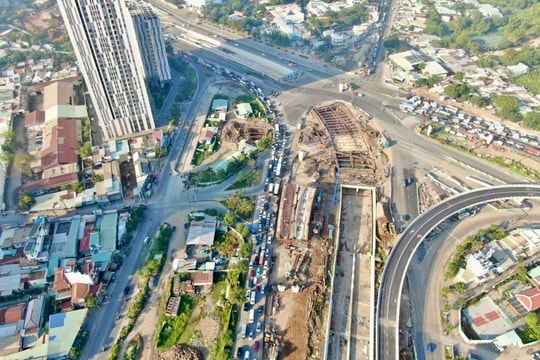 Hầm chui cửa ngõ phía đông TP HCM thông xe cuối tháng 1