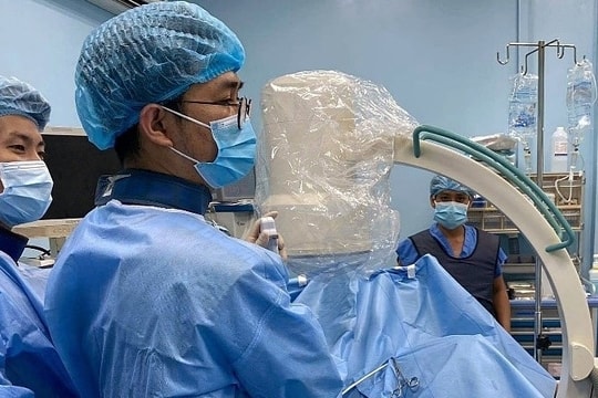 Vì sao người Việt dễ bị sỏi thận?