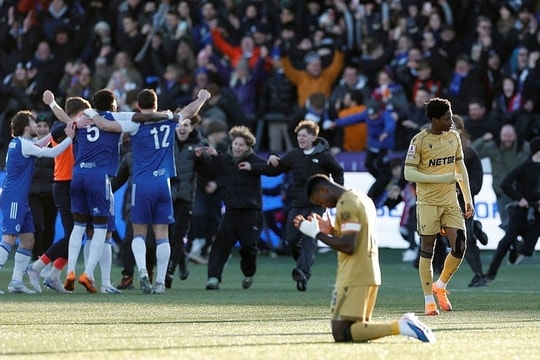 Đội hạng Sáu loại ĐKVĐ Cup FA ở vòng ba