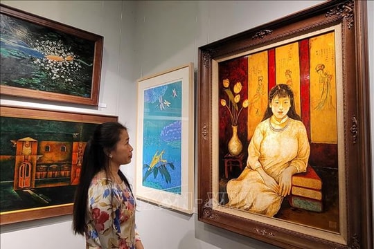 Triển lãm 'Sắc màu hữu nghị' kết nối Việt Nam - Hàn Quốc