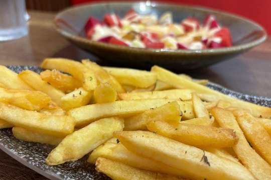 4 món nên tránh ăn sau 17h để giảm táo bón