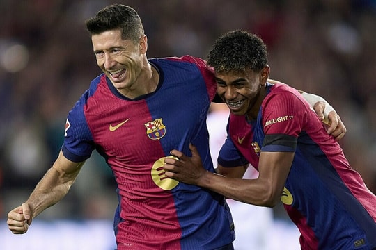 Lewandowski: 'Thế hệ chúng tôi may mắn hơn vì không có mạng xã hội'