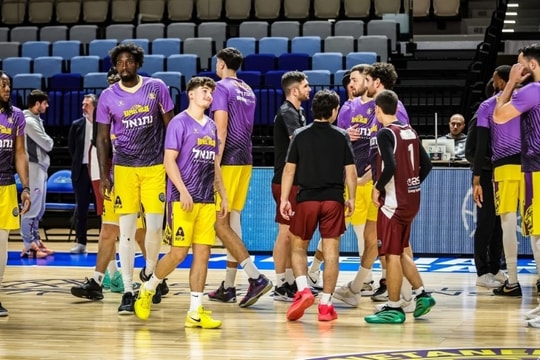 CLB bị xử thua hy hữu giữa trận bóng rổ Champions League