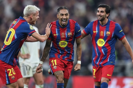 Raphinha giúp Barca hạ Real, đoạt Siêu Cup Tây Ban Nha