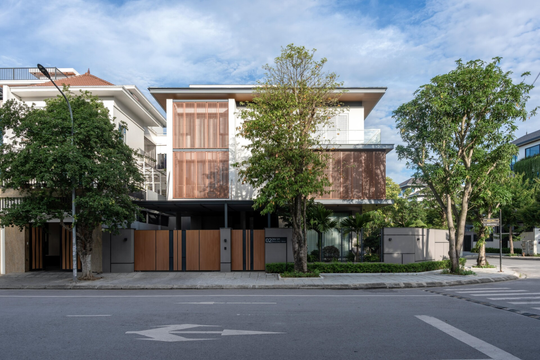 Biệt thự 350 m2 thiết kế 'đóng - mở' để sống cùng khí hậu nắng nóng