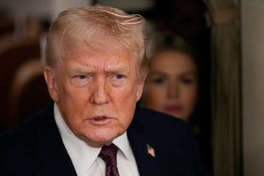 Ông Trump: Iran đã đề nghị đàm phán